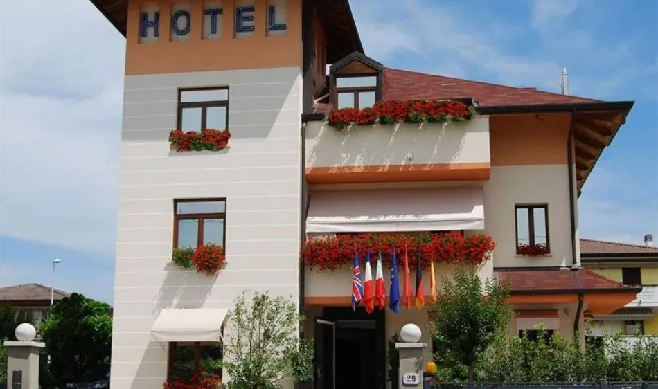 Kerkohet SANITARE HOTELI