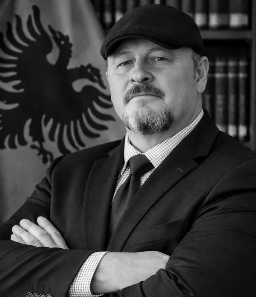 Avokat Vladimir Sadikaj