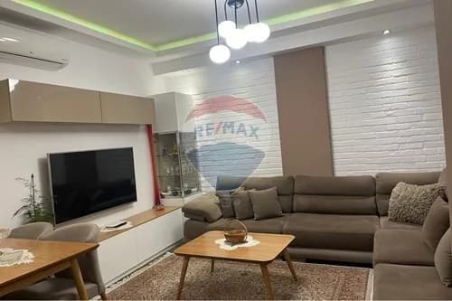 Jepet me qira apartament (2+1) Yzberisht