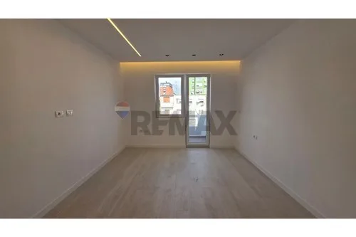 Apartament - Për Shitje - Myslym Shyri, Tiranë
